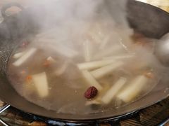 -美膳居川菜馆油焖大虾烧烤(卓刀泉店)
