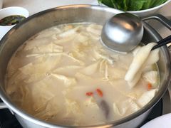 -煲王粤菜餐厅(中侨中心店)