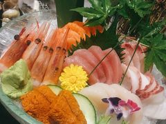 刺身拼盘-響日本燒肉