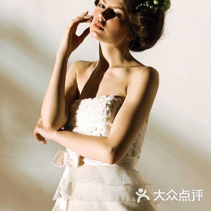 至上臻美高级私人婚纱礼服2 (5)图片-北京女士婚纱-大众点评网