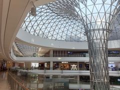 -LuOne凯德晶萃广场(徐家汇路店)