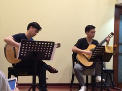 -帕尔拉多吉他工作室