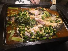 碧绿青椒芒果鱼-夯鱼烤鱼·尔滨地标美食(保健路店)