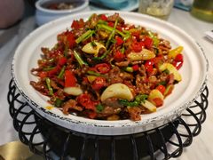 小炒黄牛肉-云梦庭·剁椒鱼头(银泰中心in99店)