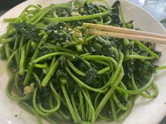 -容里煲仔饭(利丰北路店)