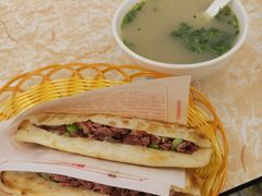 -河间正宗驴肉火烧(听海居店)