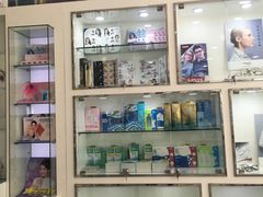 -丽字眼镜(甘井子连锁店)