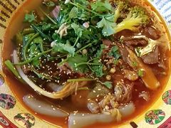 -八一路好吃街(雨田商务大厦店)