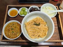 -蟹上黄·蟹黄面·江南糖水(人民广场店)