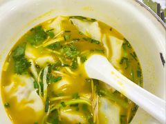 -笑来喜馄饨小笼工坊(通扬路店)