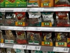 -家乐福(川沙店)