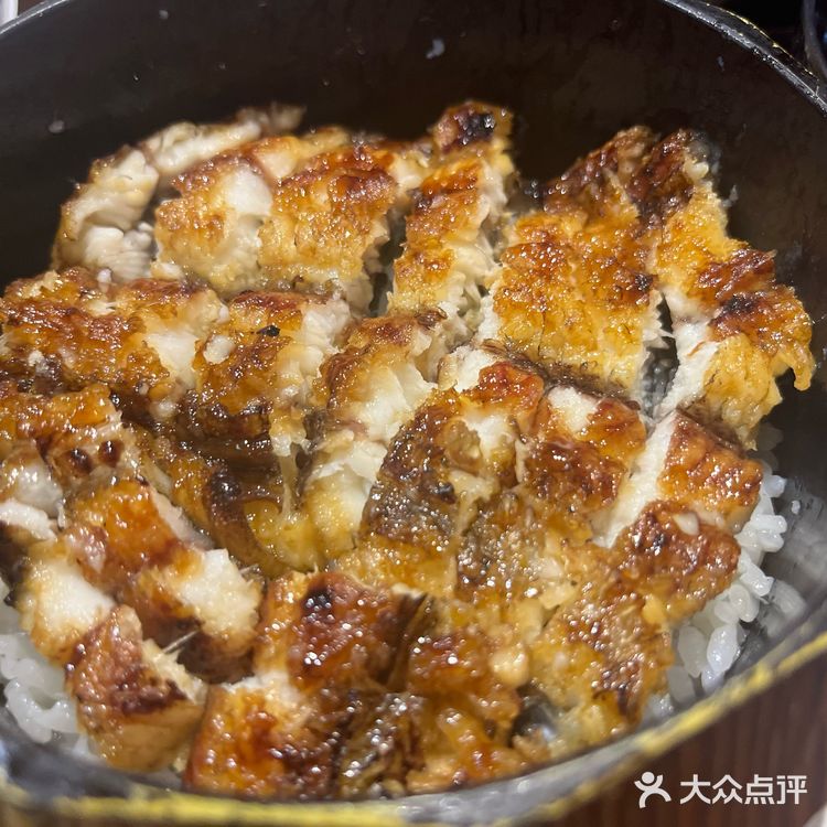 秋天的第一碗鳗鱼饭🍂，就在哲平鳗满