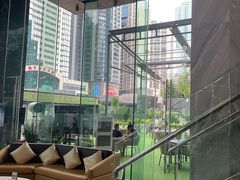 -深圳温德姆至尊酒店·大堂吧·户外花园
