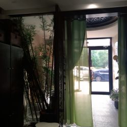 -威思丽高温瑜伽会馆