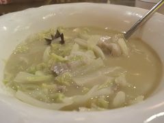 白菜炖冻豆腐五花肉-關東雪东北菜(中庚漫游城店)