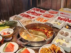 -来龍儿鲜切牛肉自助老火锅