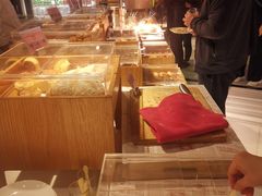 -上海滴水湖皇冠假日酒店