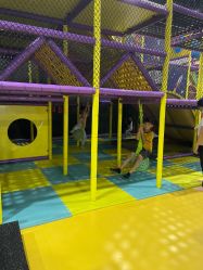 -蹦贝运动中心·蹦床·攀岩·闯关(龙岗店)