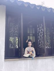 -一揽芳华汉服旗袍体验馆(拙政园店)