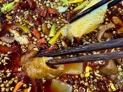 -烧哥美蛙肥肠鱼火锅·十五年社区店