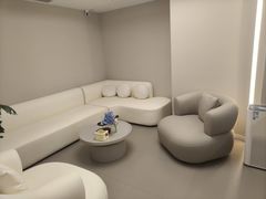 -壹点灵·心理咨询中心(中山公园店)