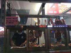 -民族烤羊·烤羊肉串·烤羊排(南城店)