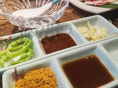 -明洞阿姨·韩式酱蟹烤肉·创意料理(三元桥店)