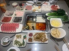 -海底捞火锅(高新万达店)
