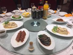 -品悦酒店(三林古镇店)