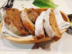 -GreyWhale灰鲸餐厅(武汉国际广场店)