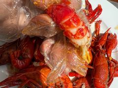 小龙虾-南郊宾馆·风味自助餐厅·山东十六地市特色菜