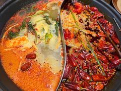 酸汤鸳鸯锅-冯校长老火锅(广州正佳广场店)