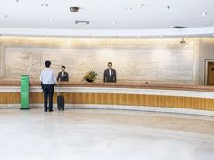 -东华假日酒店自助餐