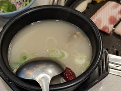 -韩香福烤肉庄园(荣成店)