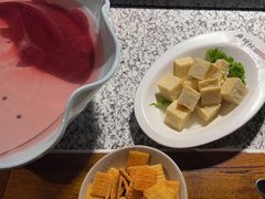 -老牌坊云南鱼豆花火锅(哈西万达店)