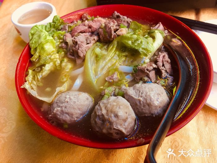 潮汕二叔牛肉火锅店(白石洲店)牛丸肥牛汤河粉图片