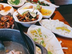 -隔壁老王·家常云南菜(花巷店)