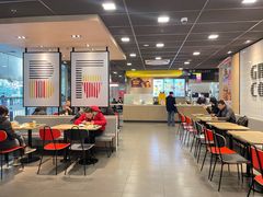 -麦当劳(轻轨曹杨路店)