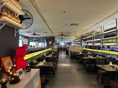 -大头虾越式风味餐厅(光明广场店)