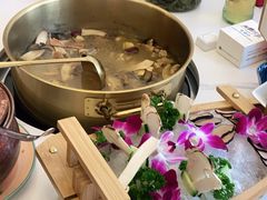 -阿鹏故事野生菌火锅(古城店)