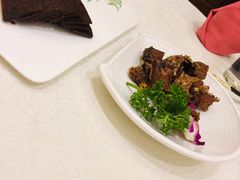 -梅龙镇酒家(南京西路总店)