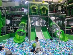 -C7城市运动空间·蹦床·健身·团建