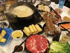 -鲜入围煮花胶鸡海鲜火锅