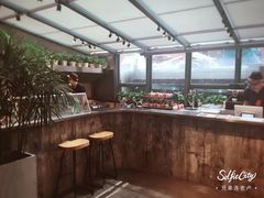 -HIGH FIVE哈福手工汉堡(桂林路店)