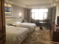 -陕西华浮宫酒店(未央湖公园店)