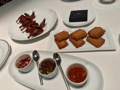 脆皮妙龄鸽-新荣记(建国门外大街店)