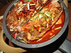 -鸣记脆皮烤鱼·海鲜烤鱼(三八广场店)