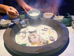 鱼汤-鲜潭蒸汽石锅鱼(五道口购物中心店)