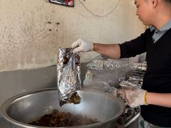 -满記土窑烧鷄波浪山莊