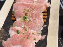 -山川小町·极番烧肉(新地假日广场店)